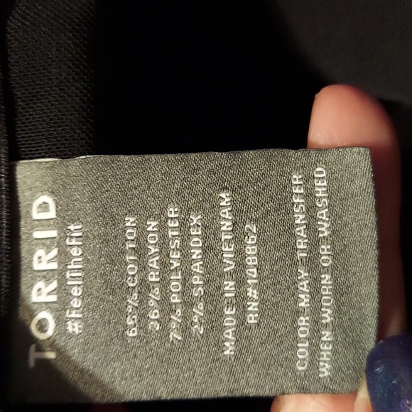 Torrid Destructed Bombshell Skinny Jeans - Picture 8 of 10